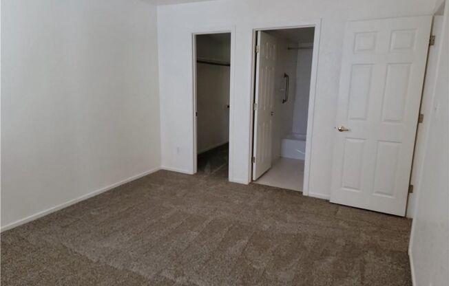 2 beds, 2 baths, $1,100, Unit # 647