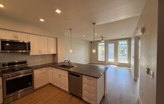 1 bed, 1 bath, 819 sqft, $3,995, Unit 312