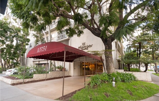 1 bed, 2 baths, 954 sqft, $3,695, Unit 1405