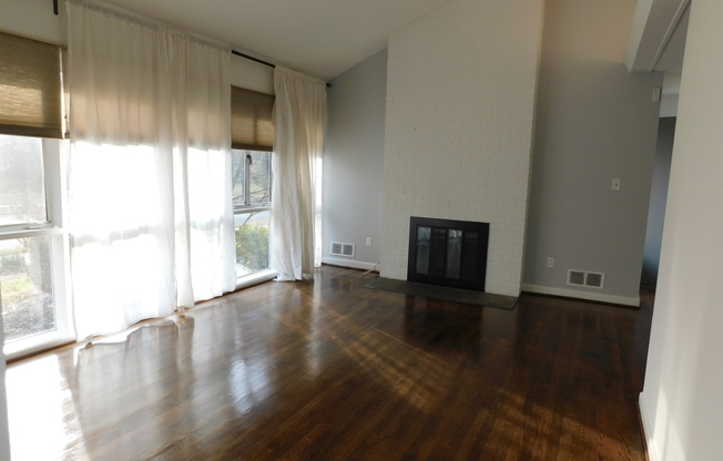 Quaint Rambler In Prime North Bethesda Location!