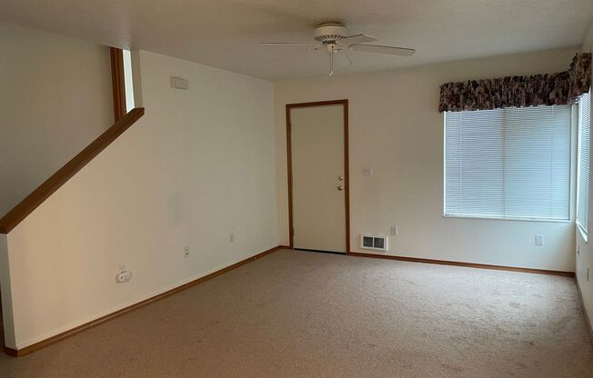 1 bed, 1 bath, 1,200 sqft, $1,495, Unit 415