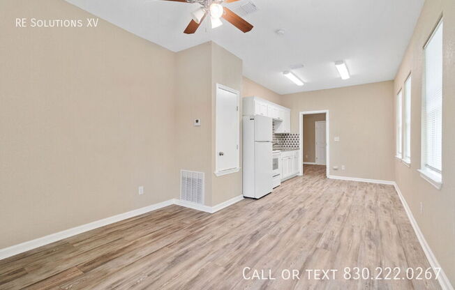 931 W ROSEWOOD AVE