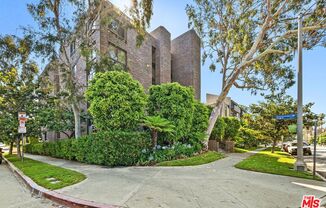 2304 S Beverly Glen Blvd Unit 103