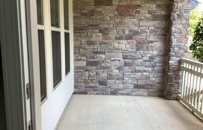 3 beds, 2.5 baths, 1,404 sqft, $5,640, Unit 1430-105