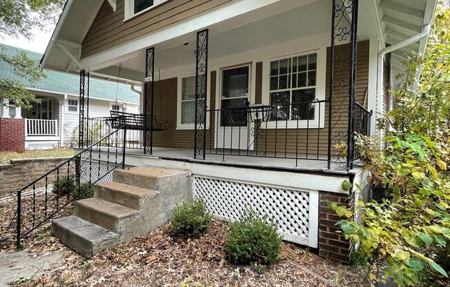 Charming 3 bed / 1 bath house for rent-4545 Fairmount Ave Kansas City, MO 64111 -  Ready to call home  - $1475 Rent