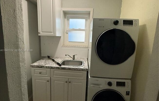 5715 ARTHUR ST #5715 HOLLYWOOD, FL 33021