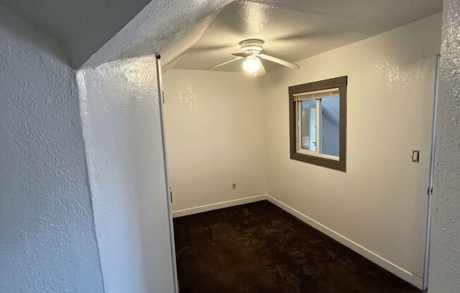 70 N 10th St