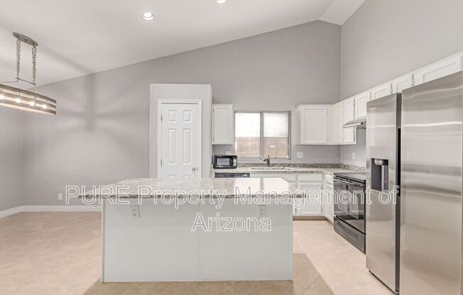 2221 N JACKSON PL