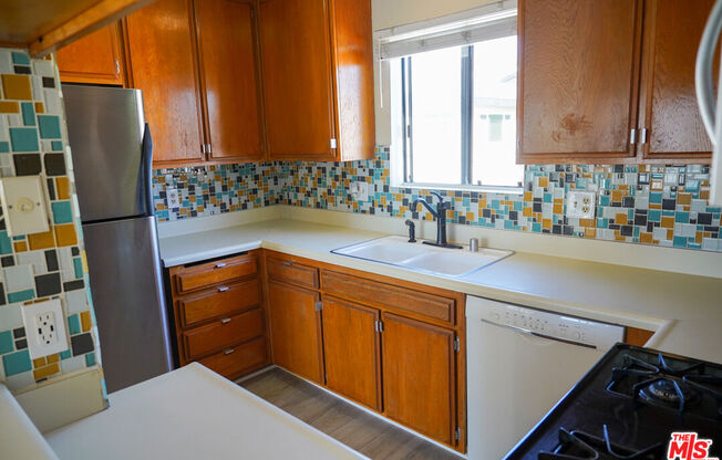 630 N Grand Ave #404