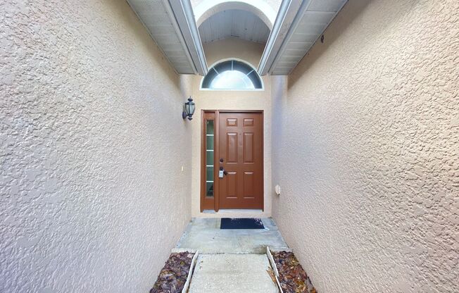 Just reduced!!! Spacious Home Near UCF!!! Available Now!!