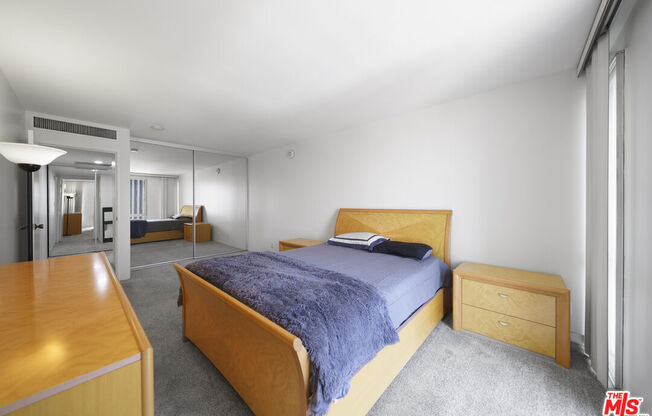 1 bed, 1 bath, 762 sqft, $2,600, Unit 1807