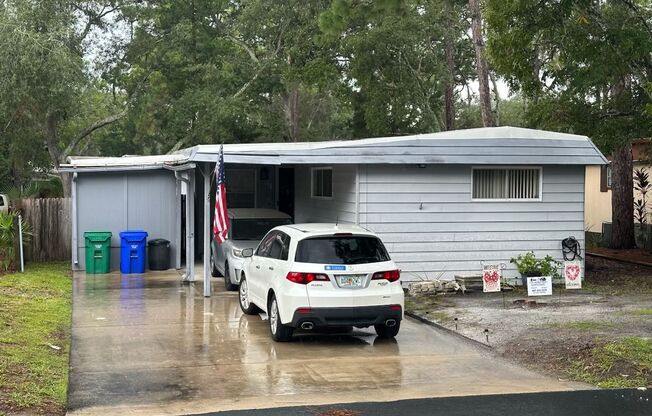 55 and over 2 bed 2 bath home in Lake Mary!