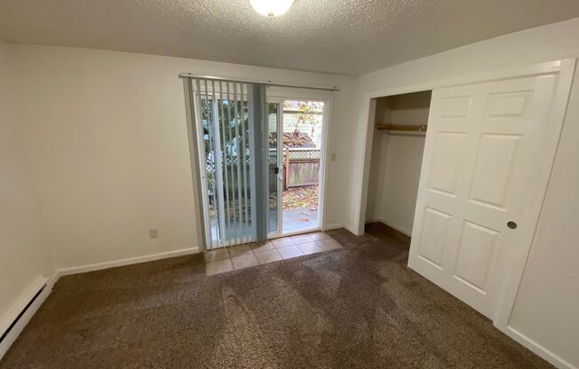 1 bed, 1 bath, 600 sqft, $1,205, Unit 4