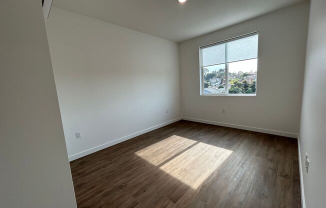 2 beds, 2 baths, 902 sqft, $3,070, Unit 2112-104