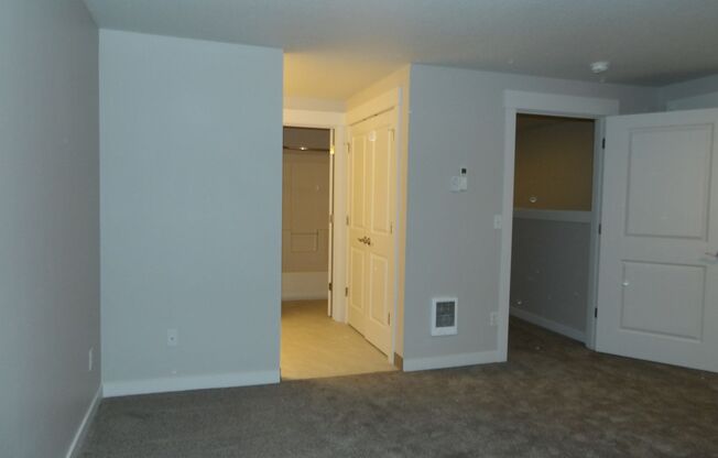 2 beds, 2.5 baths, 1,497 sqft, $2,395, Unit B3