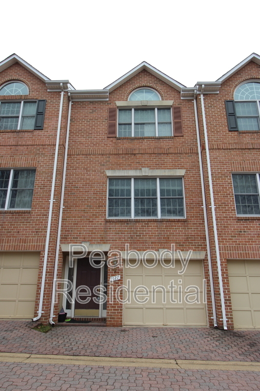 1127 N UTAH ST
