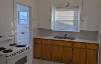 2 beds, 1 bath, $1,750