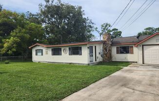 3 bedroom 2 Bath Single Family Home w/ Large Double Lot