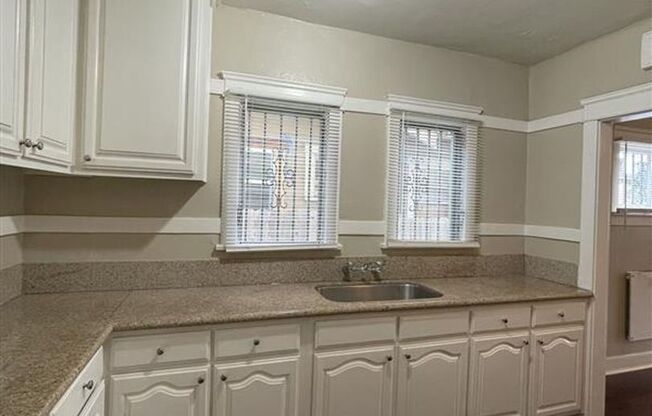 1 bed, 1 bath, 600 sqft, $1,895, Unit 752