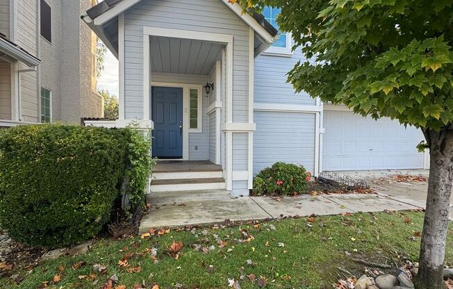 Spacious 2 Story Near Trails & Rose Park