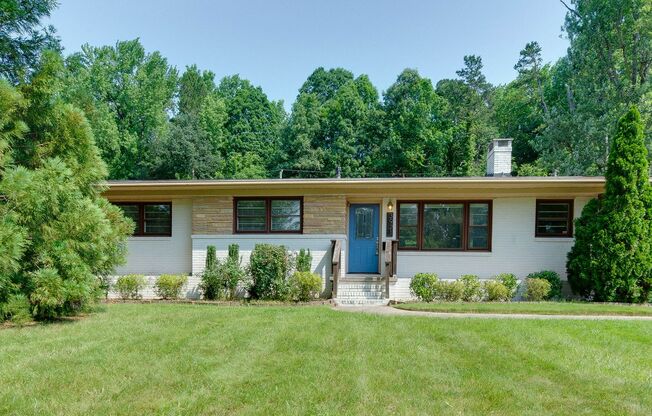 Updated and stunning Sheffield Park home that is ready for you!