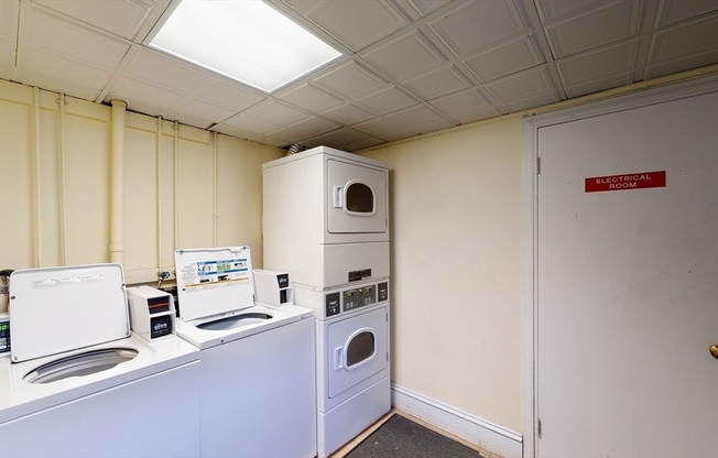 2 beds, 1 bath, 850 sqft, $3,395, Unit 10