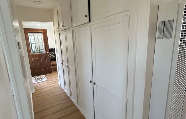 Beautiful 3 Bedroom 2 Bath !!