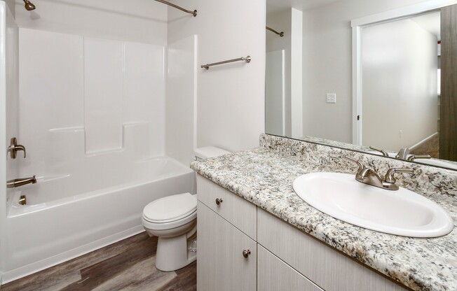 3 beds, 2 baths, 1,402 sqft, $2,275, Unit 140-102