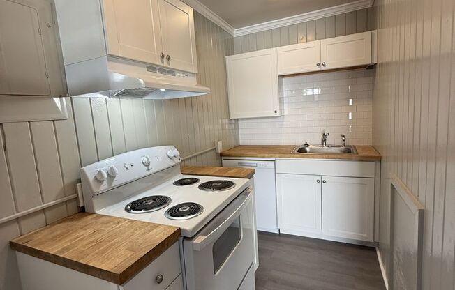 1437-1459 W. Fourth St. - 12 Unit