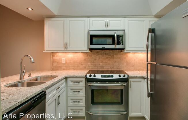 127 West End Place