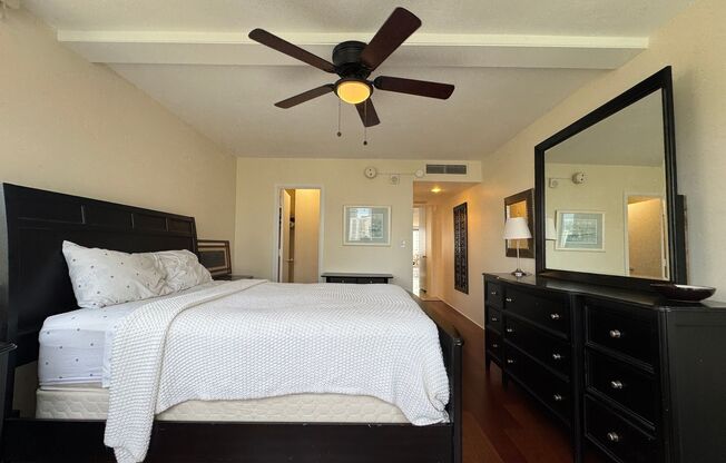 2 beds, 2 baths, $4,500, Unit # 1101