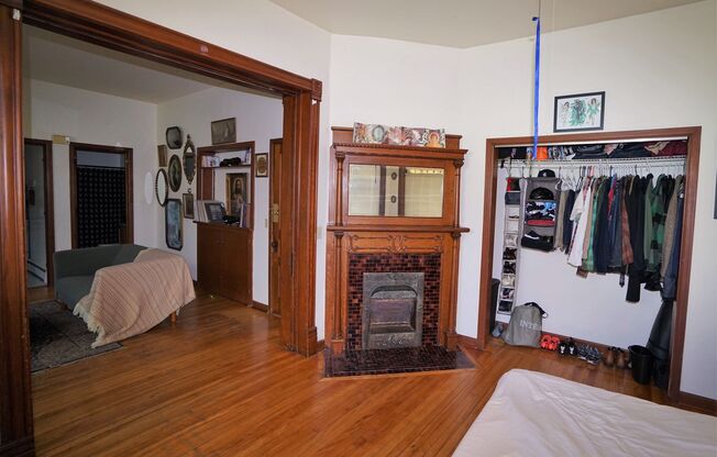 1 bed, 1 bath, $1,085, Unit 2