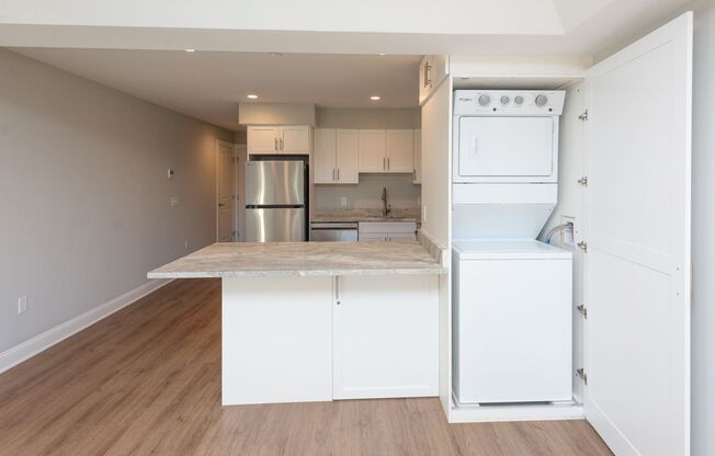 Studio, 1 bath, 460 sqft, $1,800, Unit 202C