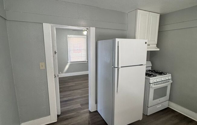 142 W Valencia Dr