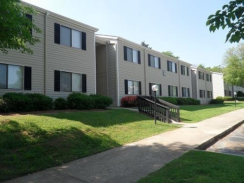 3 beds, 2 baths, 1,260 sqft, $1,250