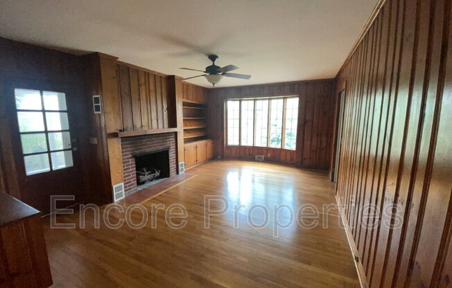 2032 N MAIN ST