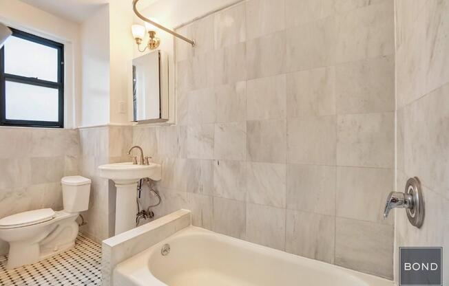 2 beds, 1 bath, $6,495, Unit 508