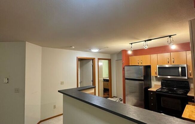 4020 Aurora Ave. N. #205