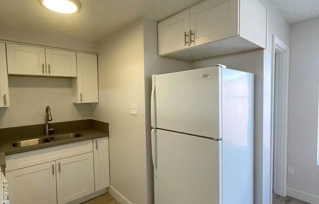 2 beds, 1.5 baths, 805 sqft, $2,095, Unit 15