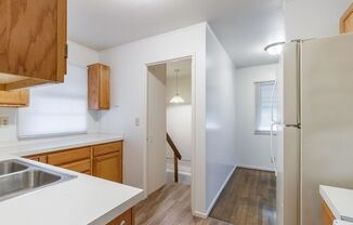 **$200 Move-In Credit** Cute 2 Bedroom Home New Luxury Vinyl Flooring and Paint