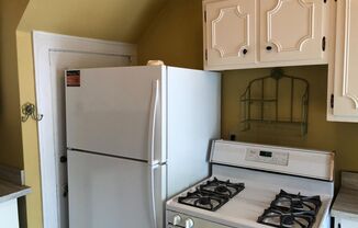 3 beds, 1 bath, 1,000 sqft, $1,595, Unit 1