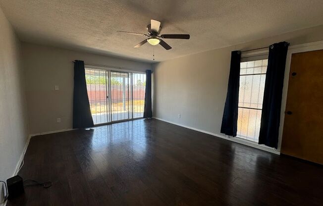 2 beds, 1 bath, $1,400