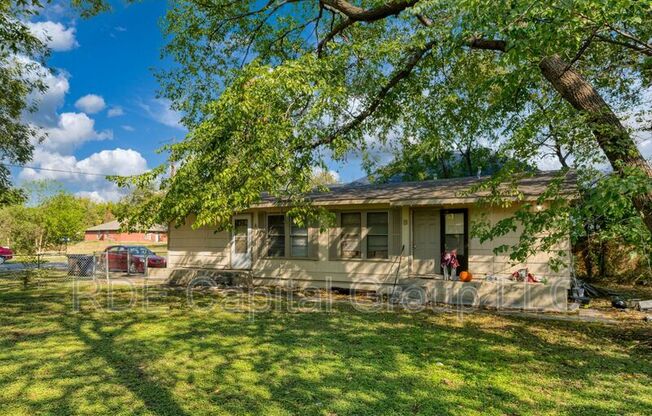 6161 BROCKS LN