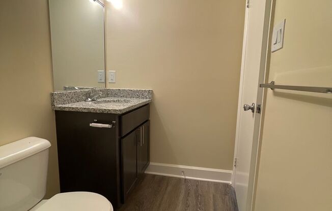 2 beds, 2 baths, 1,000 sqft, $2,250, Unit 14217 #102