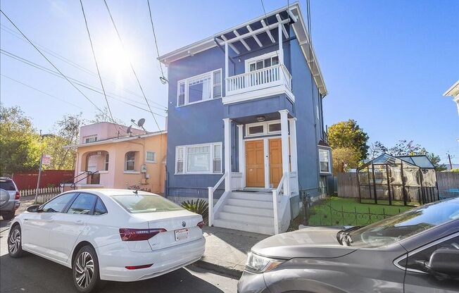 1517 Willow St - 2 Bedroom | 1 Bath | Duplex