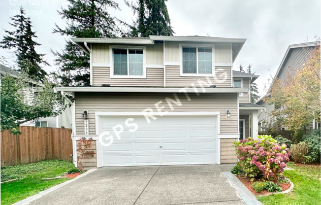 3 beds, 2.5 baths, $2,945