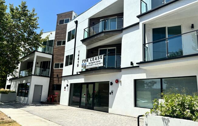 Riverside 4 Lease
