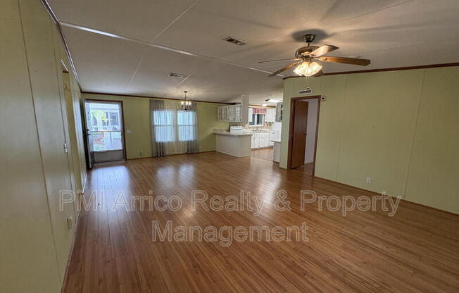 616 KLICKETY KLAK LN