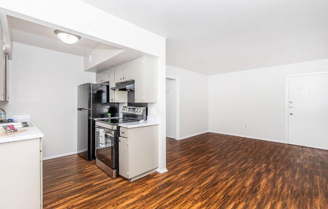 1 bed, 1 bath, 650 sqft, $1,205