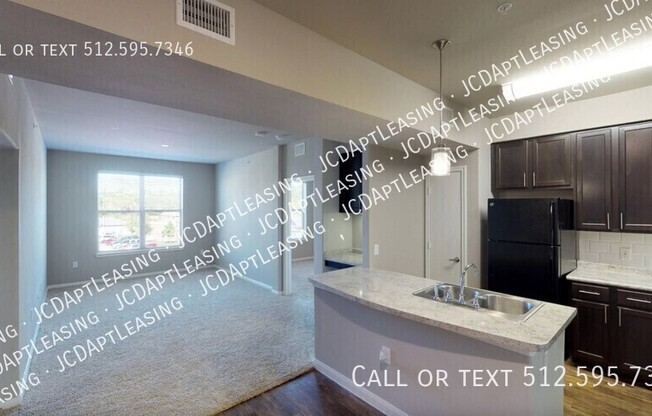 515 E Slaughter Ln